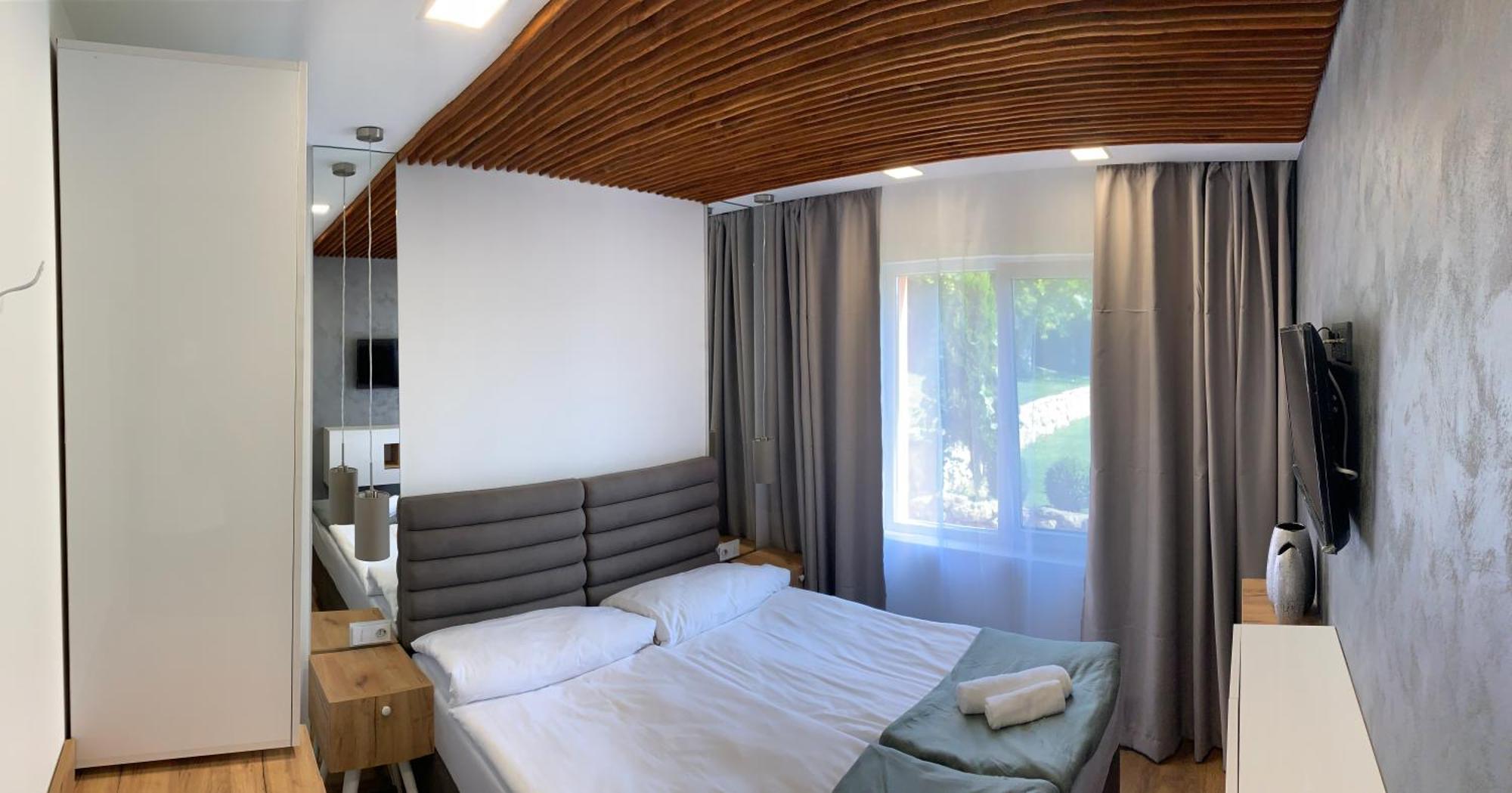 Sunray Guest House, Private Rooms & Apartment With Lovely Sea View Varna Luaran gambar