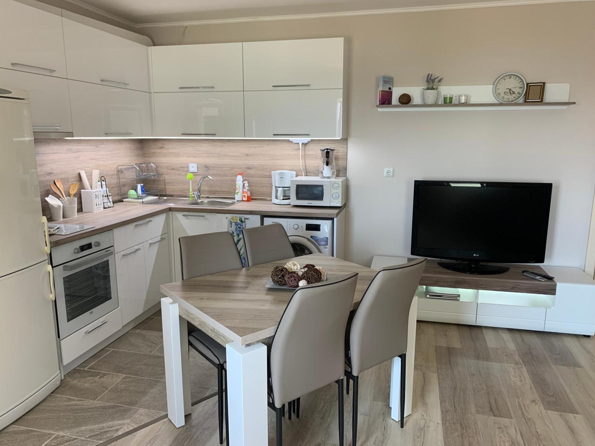 Sunray Guest House, Private Rooms & Apartment With Lovely Sea View Varna Luaran gambar