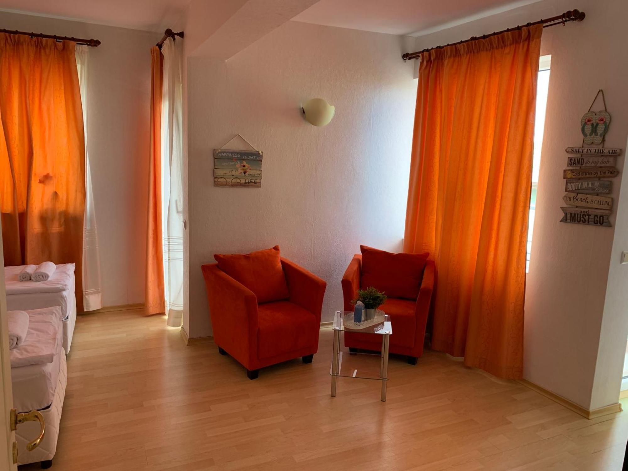 Sunray Guest House, Private Rooms & Apartment With Lovely Sea View Varna Luaran gambar