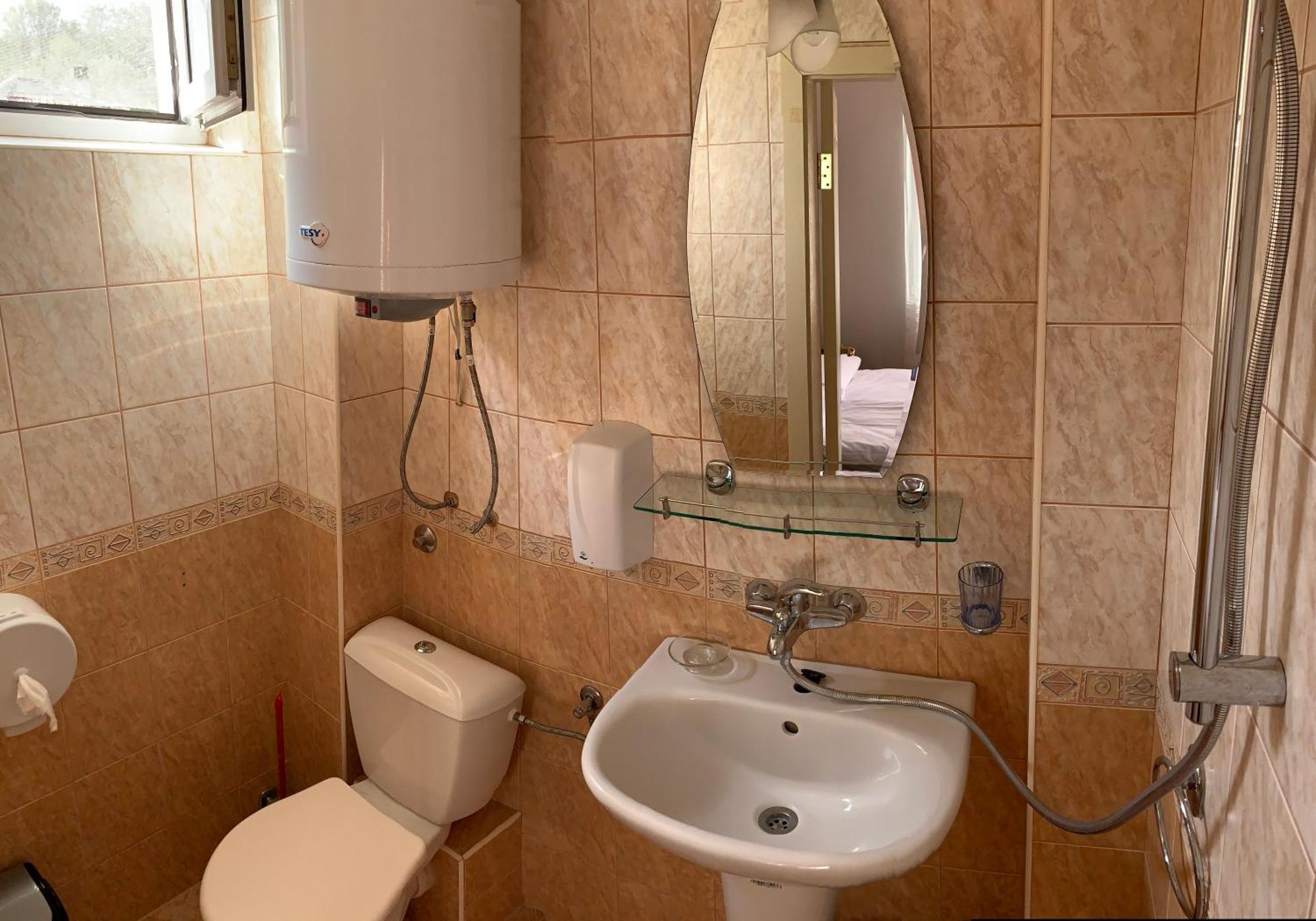 Sunray Guest House, Private Rooms & Apartment With Lovely Sea View Varna Luaran gambar